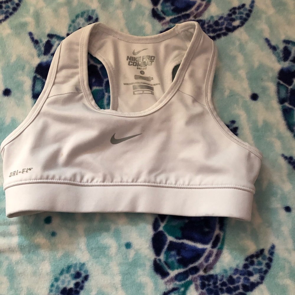 Nike Pro kids sports bra Size: S
